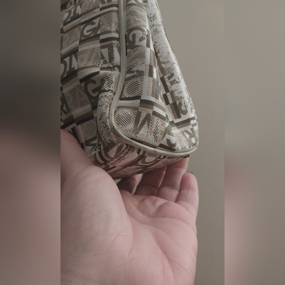 Rehab Salvatore Ferragamo - Picture 4 of 8